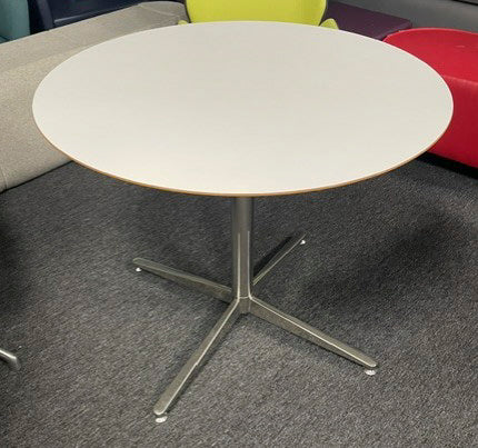 White Chrome Star Base Round Table