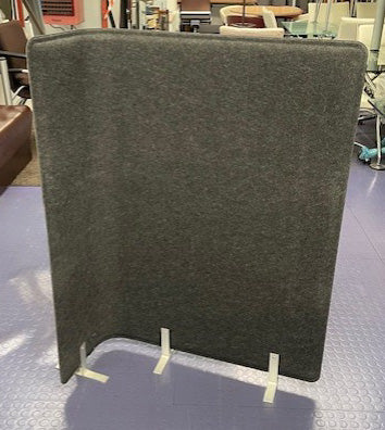 Grey Free Standing Screen 1200 x 830