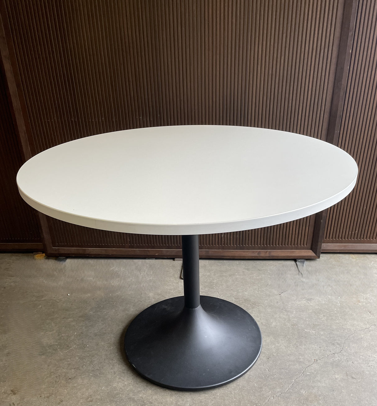 Circular Table Meeting Table 1000mmDia