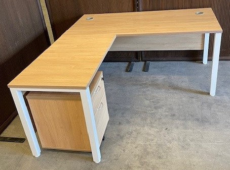 Executive Desk with Return & Mobile Pedestal