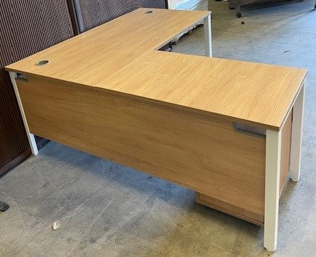 Executive Desk with Return & Mobile Pedestal
