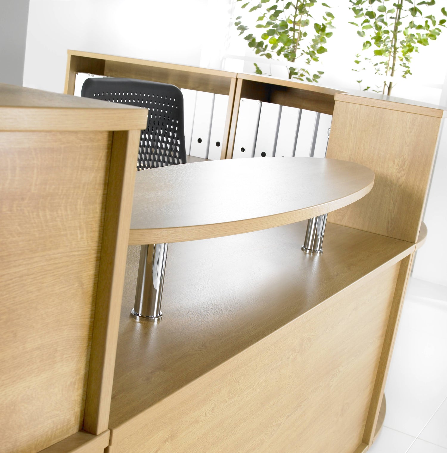 Straight Reception Unit with Wooden Shelf