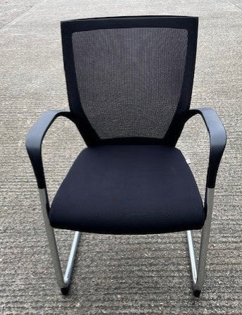 Sidiz Mesh Back Cantilever Chair