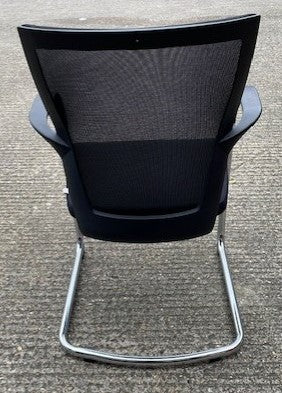 Sidiz Mesh Back Cantilever Chair