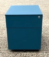 Blue Metal 2 Draw Pedestal