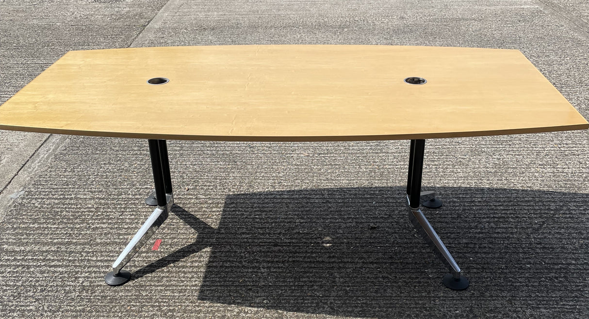 Boat Shaped Meeting Room Table 2000mm
