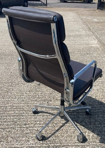 High Back Padded Managers Chair