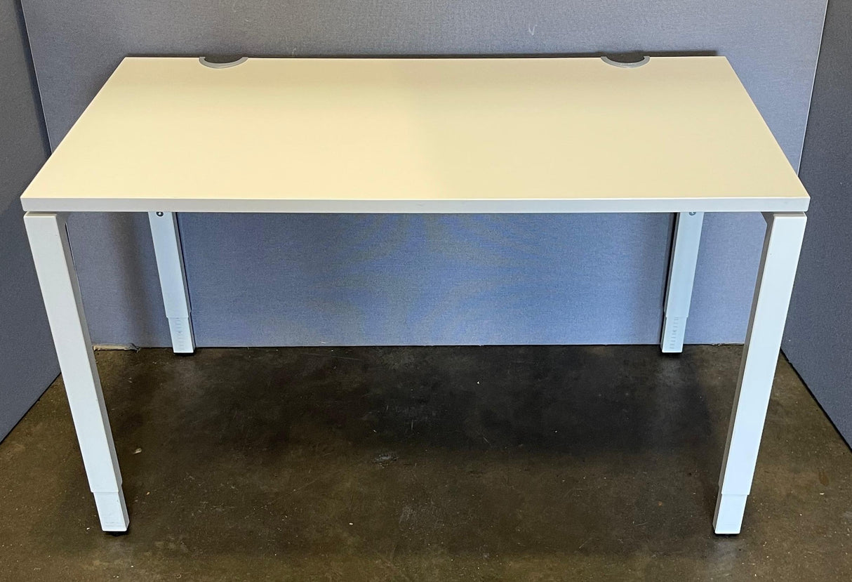 Bundle Haworth Desk & Chair