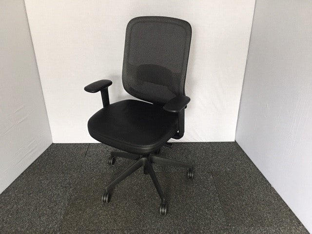 Orangebox DO-HBA Black Operator Chair