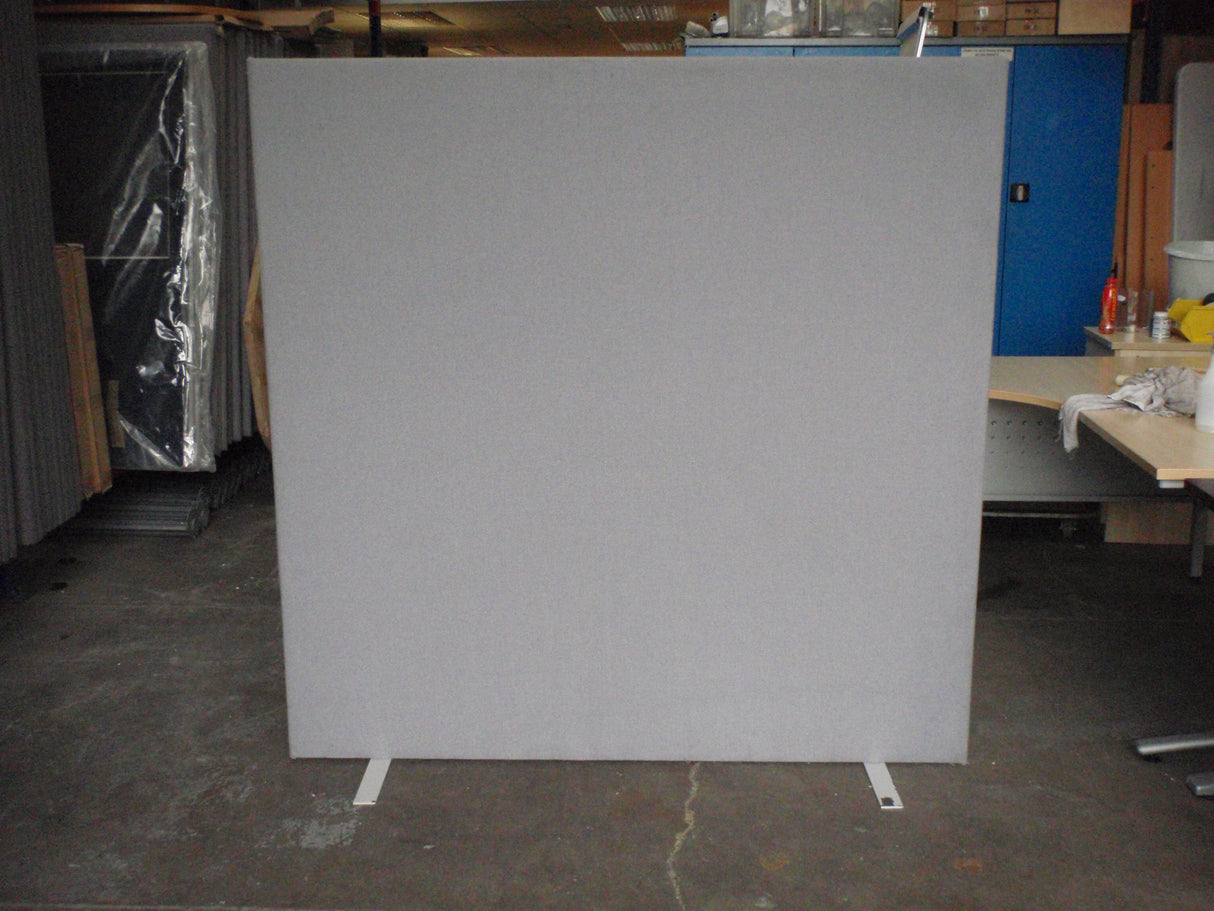 Grey Free Standing Screen 1600 x 1600