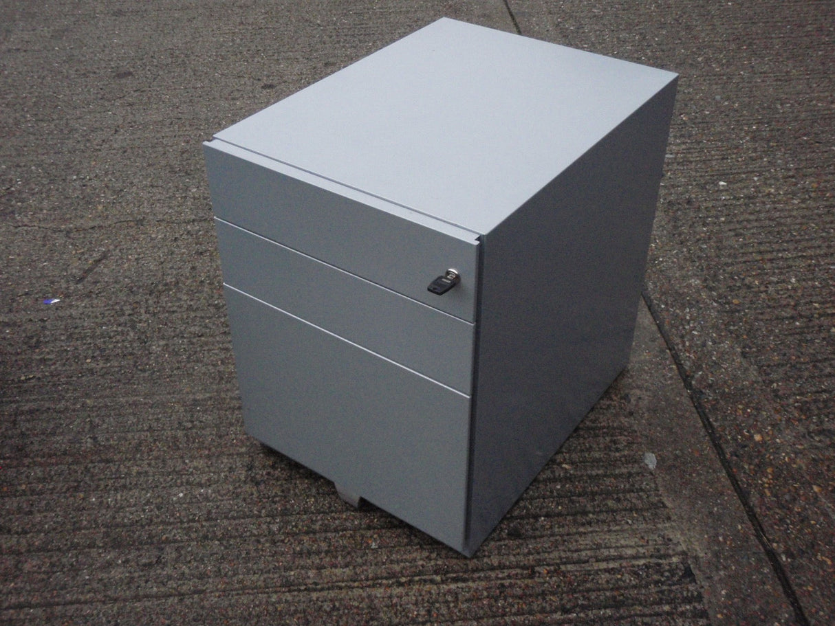 Grey Flush Fronted Mobile Pedestal