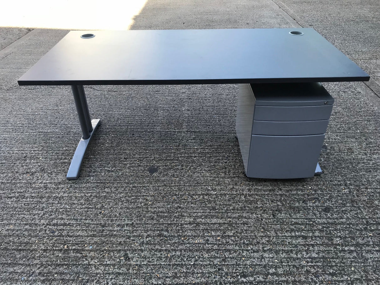 Dark Grey FT2 Desk 1600 x 800