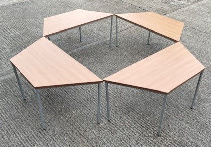 Beach Triapsal Table Configurations