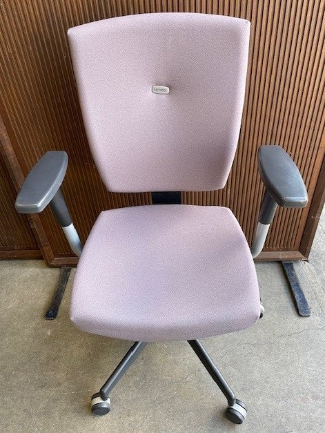 Senator Sprint Operator Chair