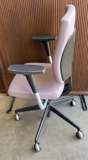Senator Sprint Operator Chair