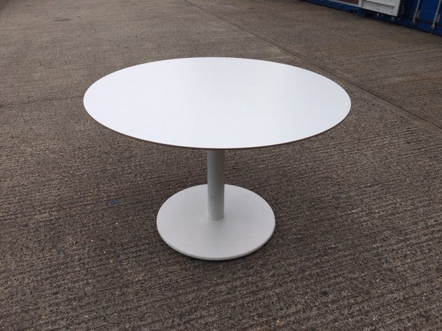 Techno Circular Pedestal Base Table