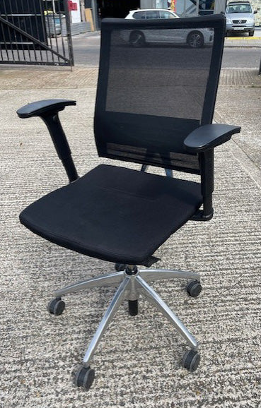 Sedus Black Mesh Back & Chrome Operator Chair