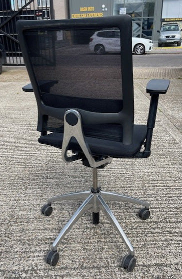 Sedus Black Mesh Back & Chrome Operator Chair