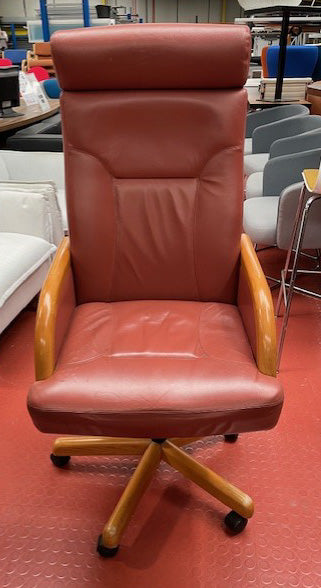 Reddish Brown Leather & Wood Executive Chair