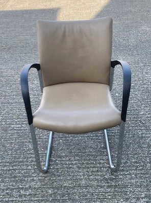 Cream Leather Black Arm & Chrome Meeting Chair
