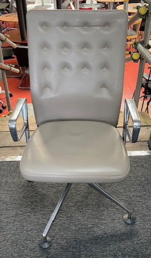 Vitra Cream Leather Button Back Swivel Chair