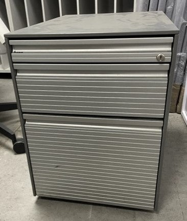 Bene Grey & Silver 3 Draw Pedestal