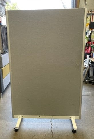 Grey 1800 x 1200 Screen on Wheels