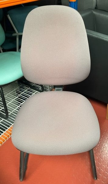 Grey Black Frame Visitor Chair