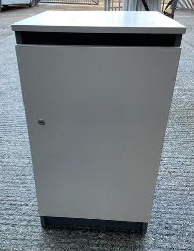 Light Grey Paper Confidential Recycle Bin