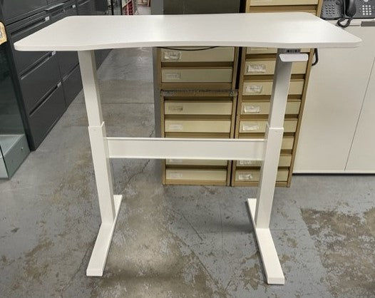 White Hight Ajustable Desk