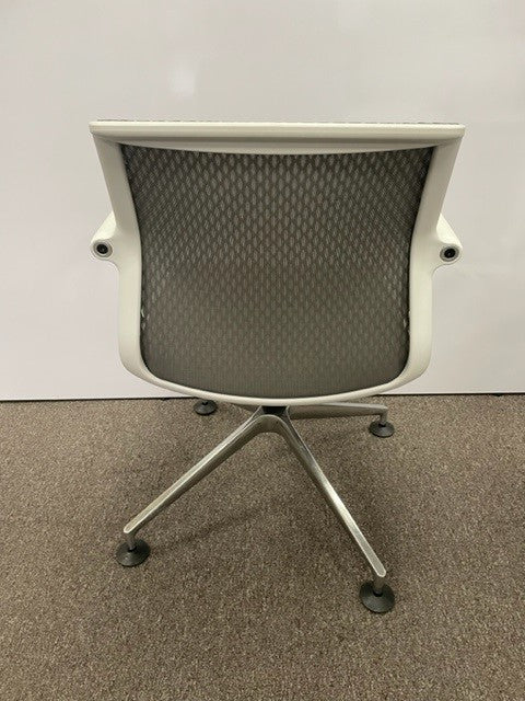 Vitra Unix Visitor Arm Chair