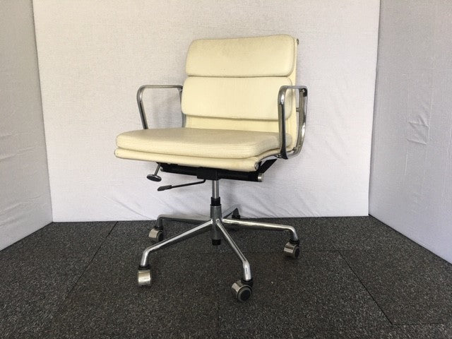 White Leather Pad Back Operator Chair (Classic Style)