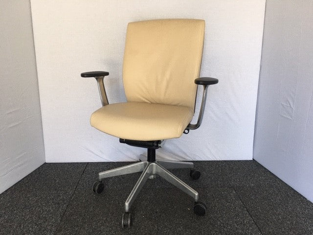 Cream Leather Swivel Base Desk Chair