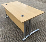 Straight Cantilever Desk 1600x800 Oak