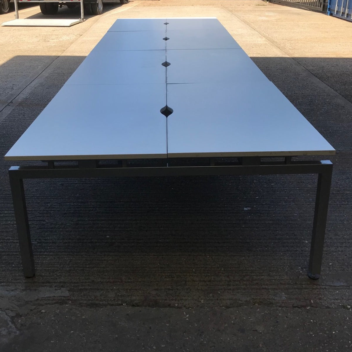 White & Silver Frame 8 User Bench System – Park Royal Office Furniture