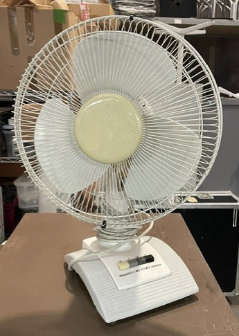White & Cream Lloytron Desk Top Fan