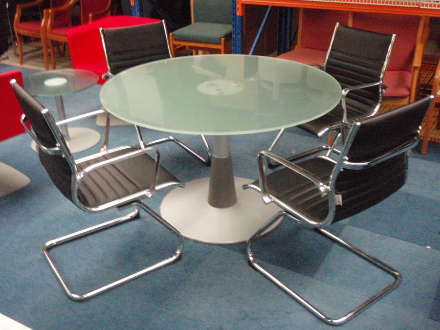 Glass & Aluminium Pedestal Base Round Table