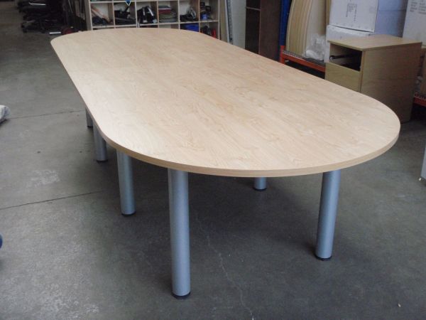 Maple Modular Leg Meeting Table