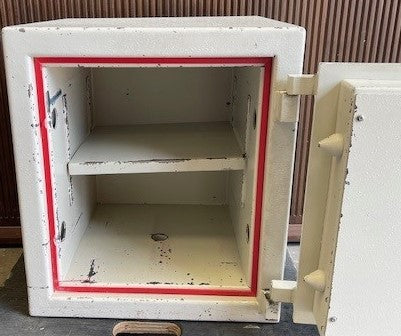 Premier Safe