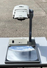 3M offers Overhead projector