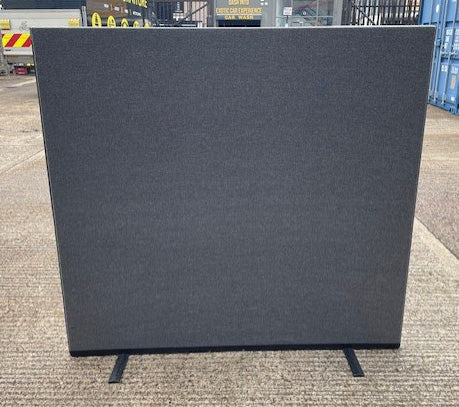 Grey Speckled Free Standing Screen 1500 x 1600 with 2 Feet