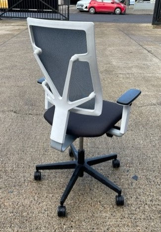 Donati Italian Light Grey Mesh Back Operator Chair