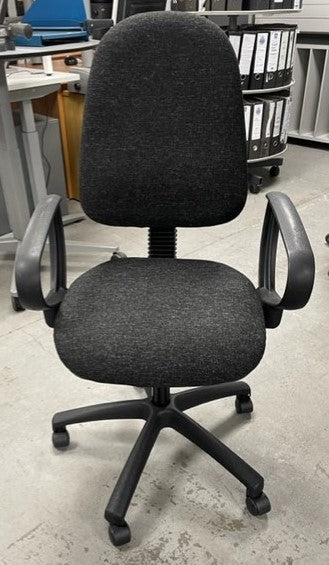 Grey Upholstered Black Base & Arm Op Chair