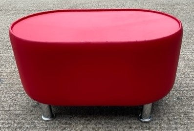 Red Oval Reception Seat Unit