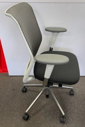 Vitra Unix White & Grey Mesh Operator Chair