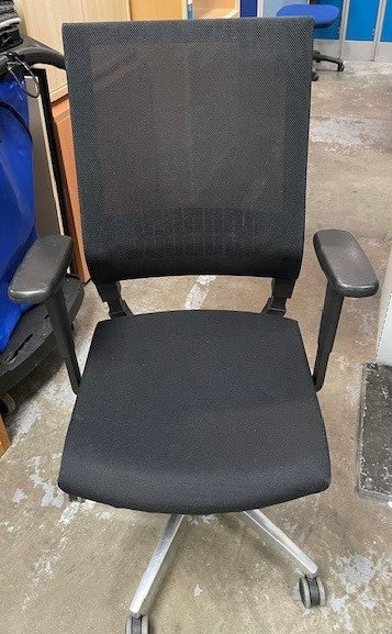 Viasit Mesh Back Task Chair